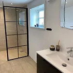 F27-k, 4 People, 4 Bedrooms, Fully Furnished Willa *