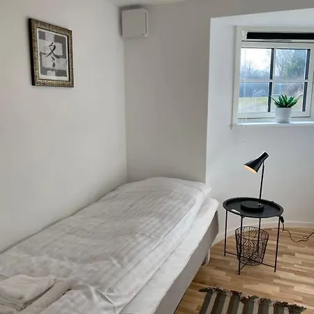 F27-k, 4 People, 4 Bedrooms, Fully Furnished Aalborg