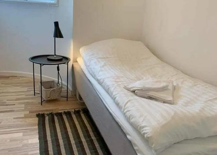 F27-k, 4 People, 4 Bedrooms, Fully Furnished